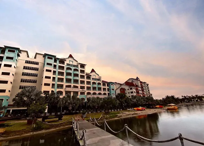 Marina Island Lumut Homehotel
