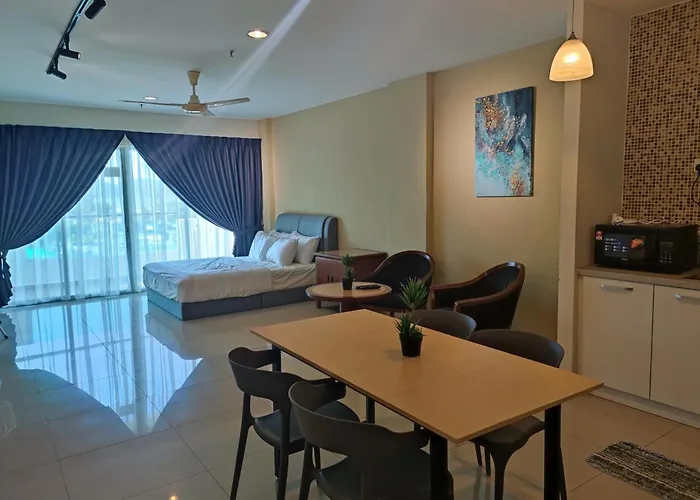 Marina Island Lumut Homehotel