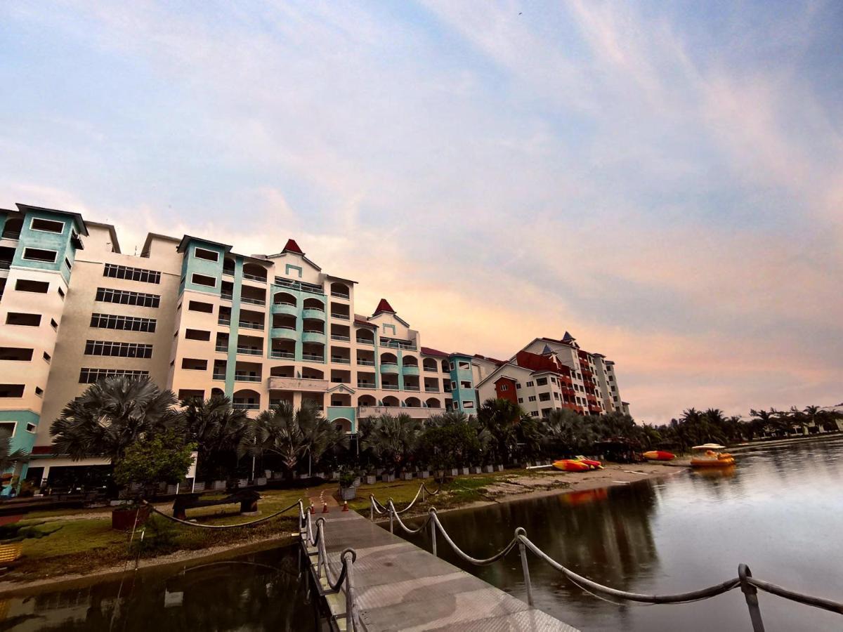 Marina Island Homehotel * Lumut