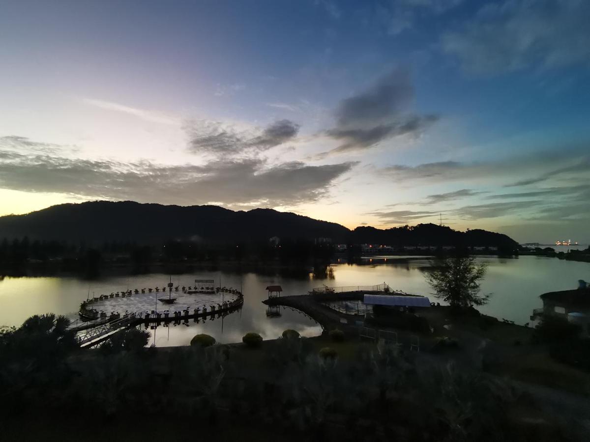 Marina Island Homehotel *